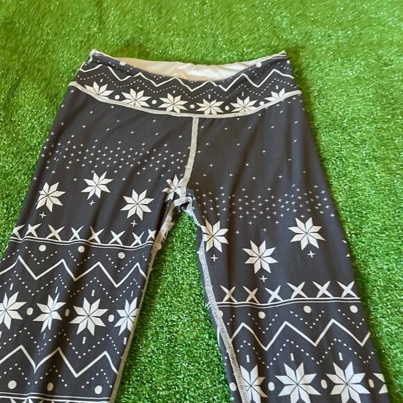 Magellan Outdoors Reversible Full Length Grey Leggings Base layer Pants Size M - Picture 12 of 15